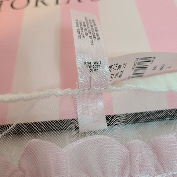 VTG Victoria's Secret Ruffle Bum Sissy String Bikini Panty Size Lg - Picture 6 of 6
